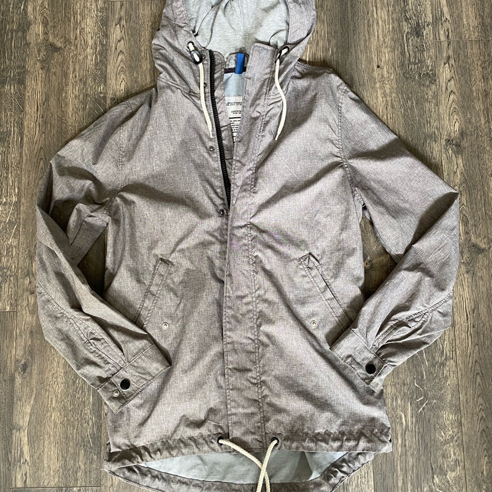 Men’s small rain coat